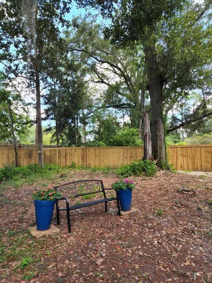 Cozy Hideaway In The Duck Pond Area Of Gainesville Exterior photo